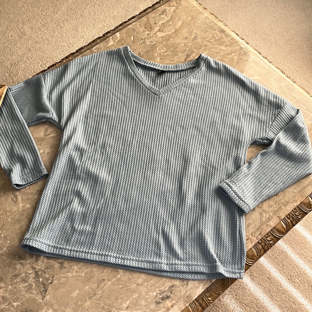 Waffle knit V neck
